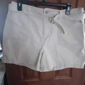 Women's Cream Shorts
